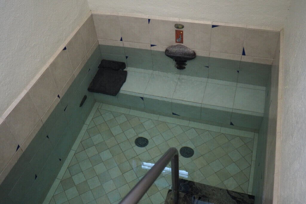 Private Bath 7